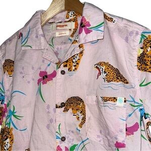 AMBSN California Men’s Sz M Pink Tiger Floral Print Short Sleeve Button Up Shirt